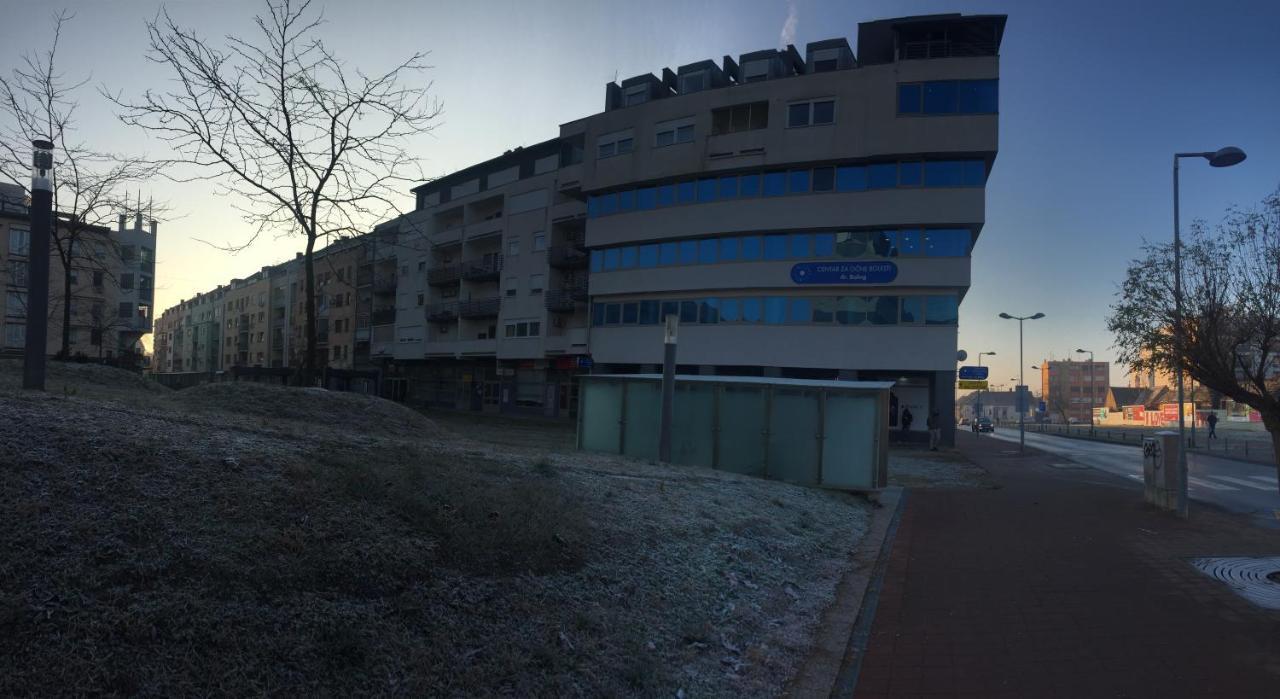 Studio Apartman Lara *** Eszék Kültér fotó