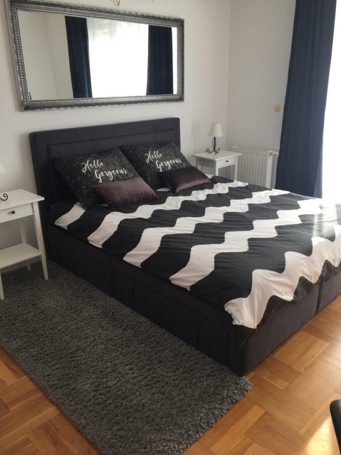 Studio Apartman Lara *** Eszék Kültér fotó